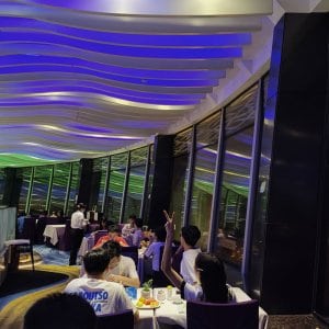 递接物流半年餐会