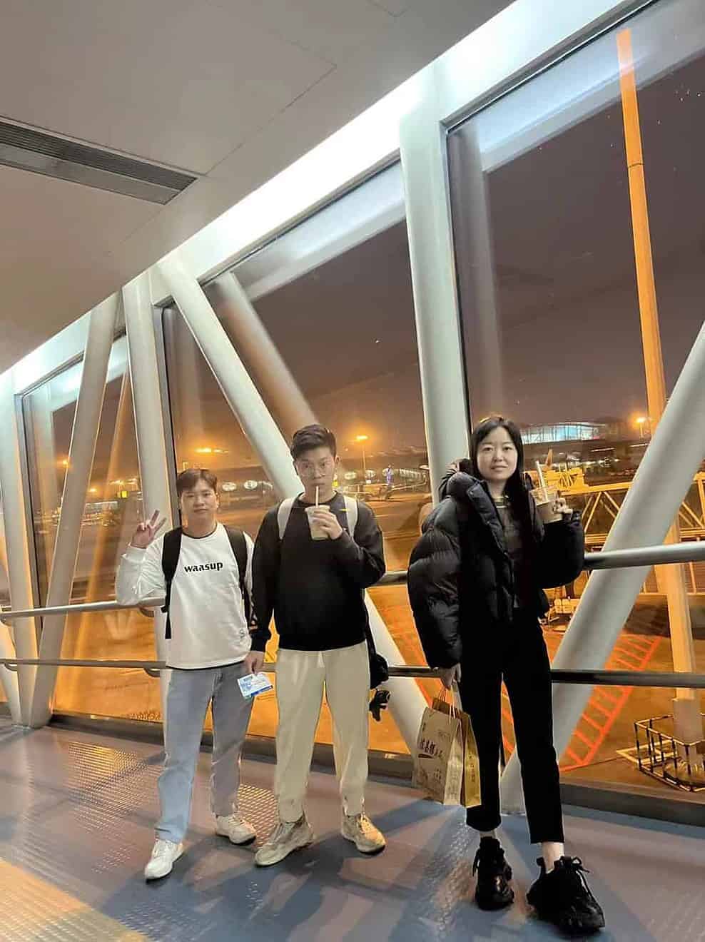 结伴远足旅行HHH high