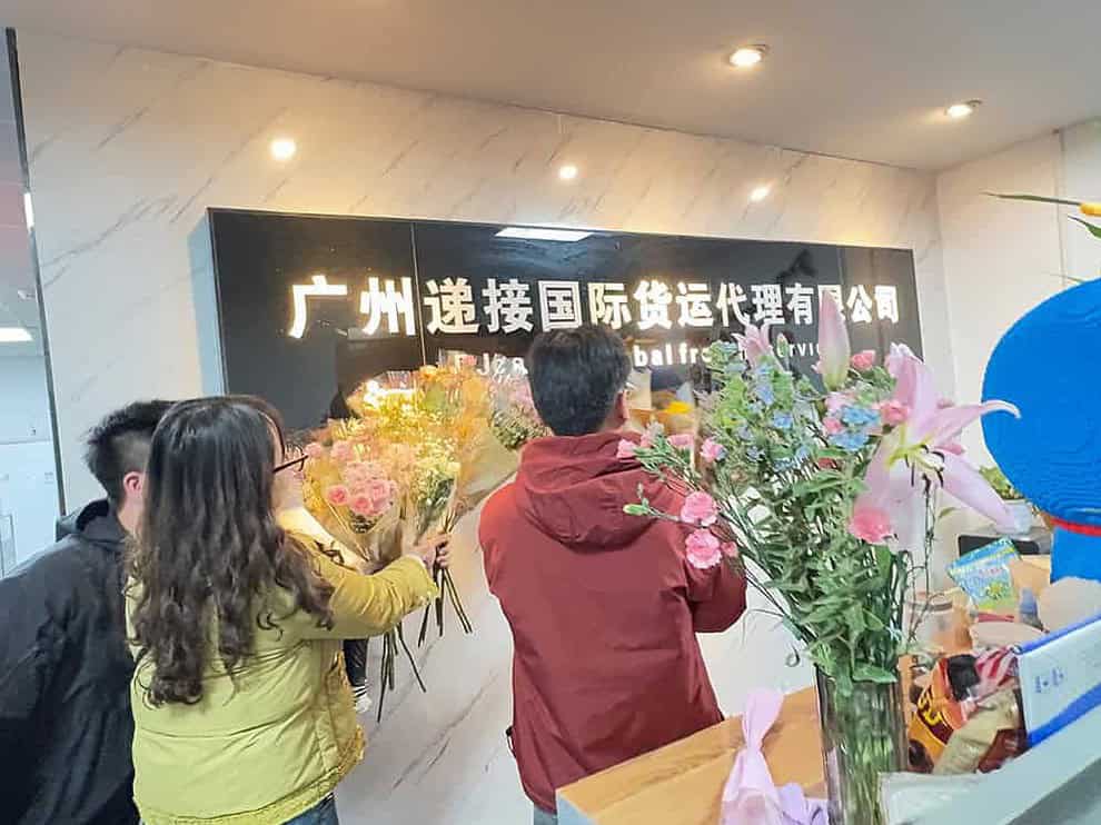 ALL FLOWERS PRESENTING TO DJCARGO'S FLORA