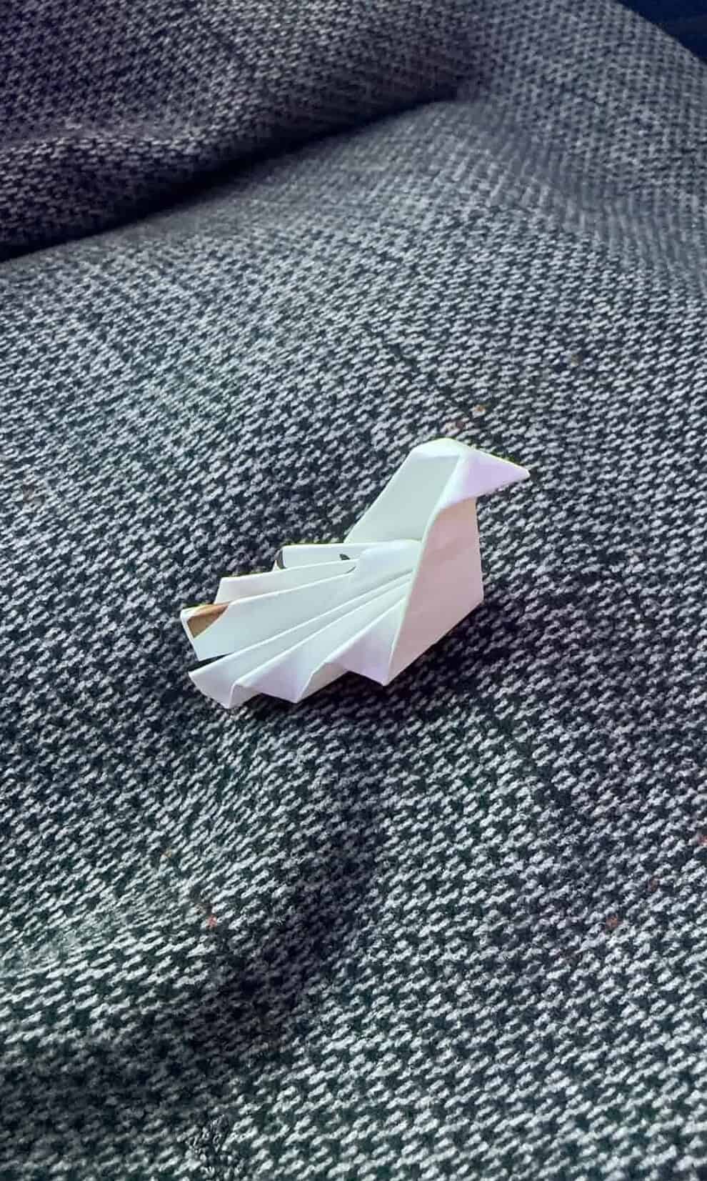 有故事的纸鹤