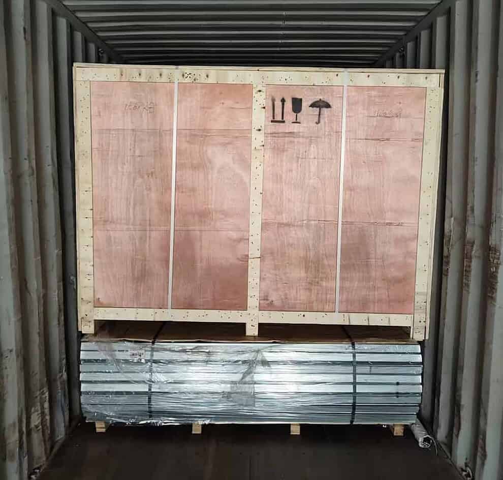 2.2米 X 2米 X 5 米木箱