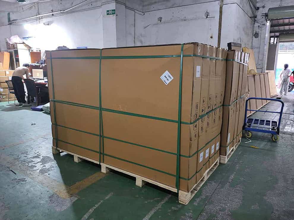 88英寸大屏幕液晶电视运输